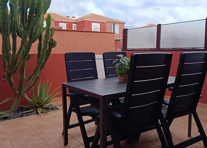 Alíseos Apartmán *